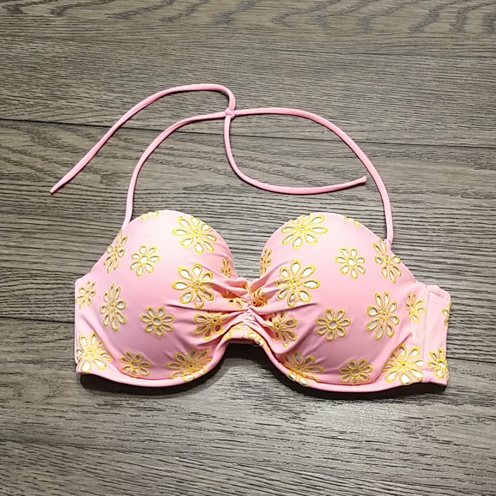 🌵 Pink Victoria Secret Women's Bikini Top 36D